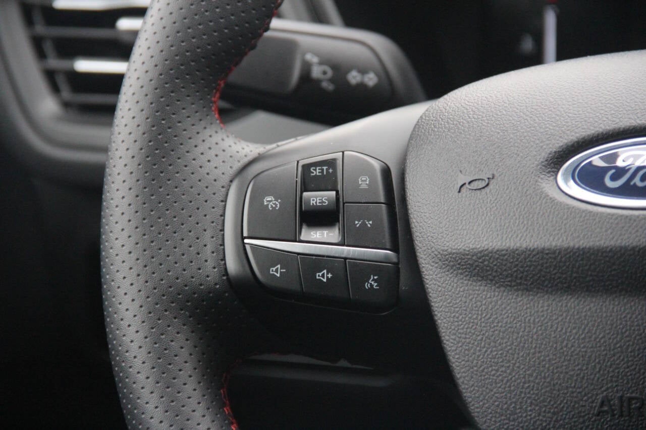 2024 Ford Escape ST Line AWD 4dr SUV