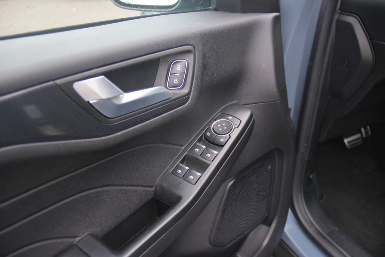 2024 Ford Escape ST Line AWD 4dr SUV