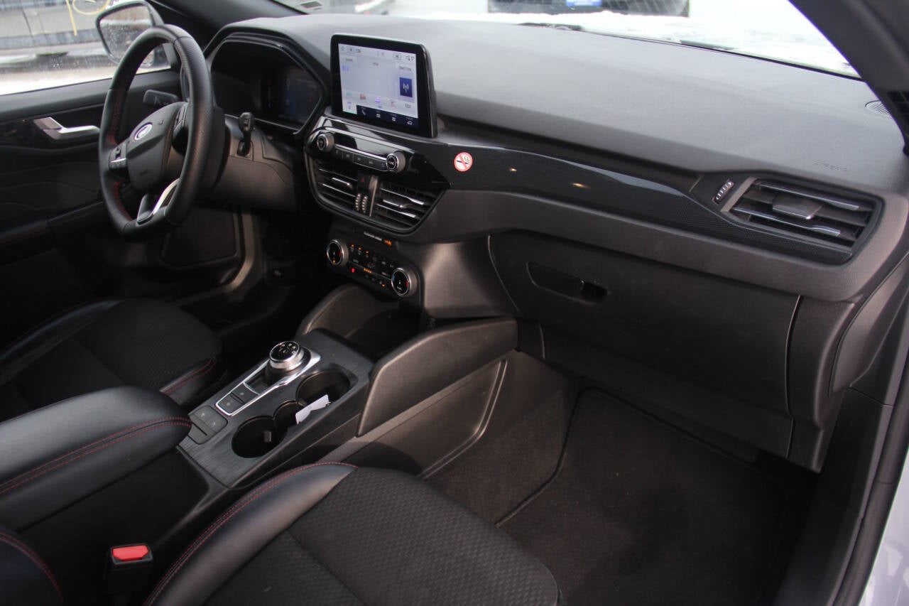 2025 Ford Escape ST Line Select AWD 4dr SUV