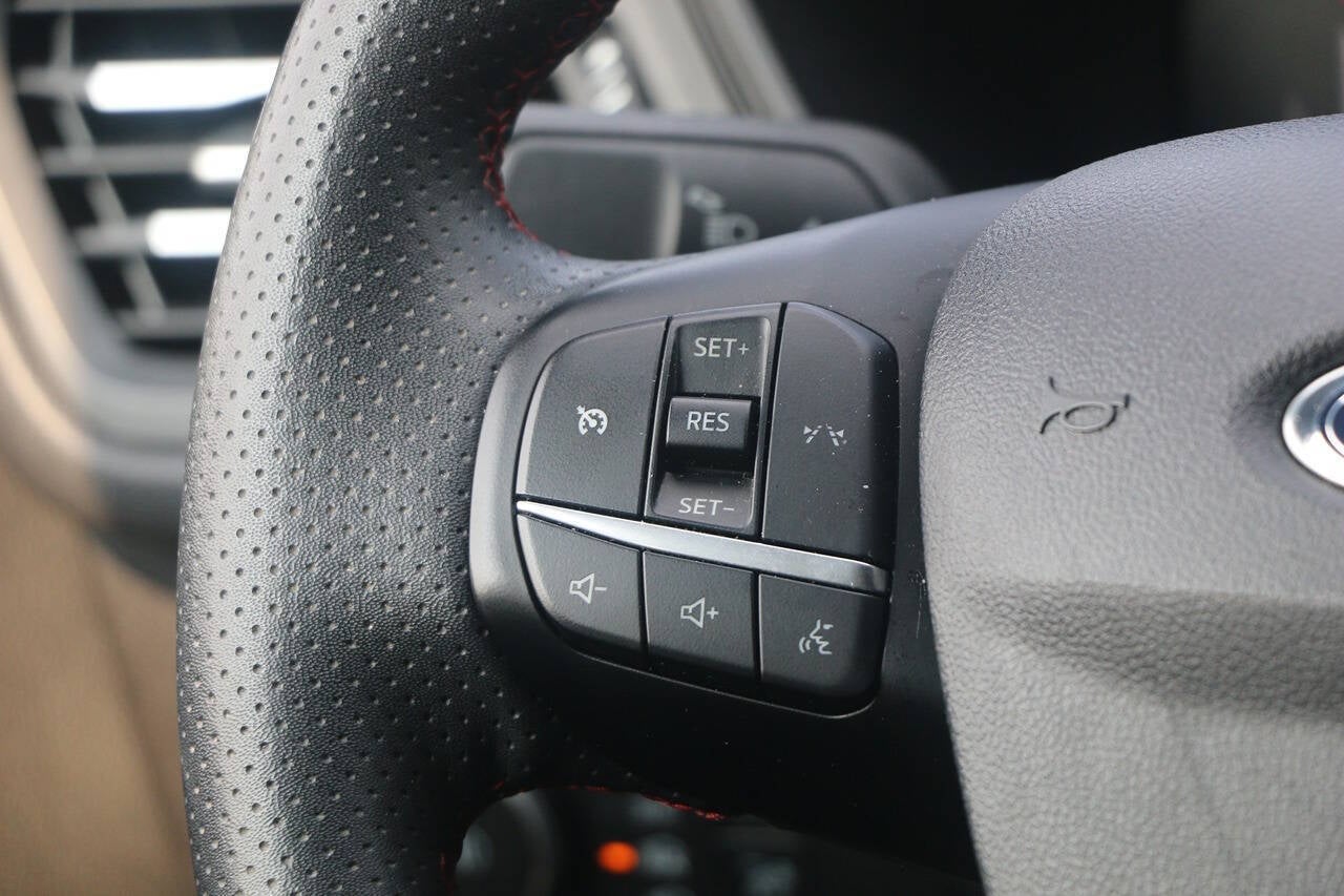2025 Ford Escape ST Line Select AWD 4dr SUV