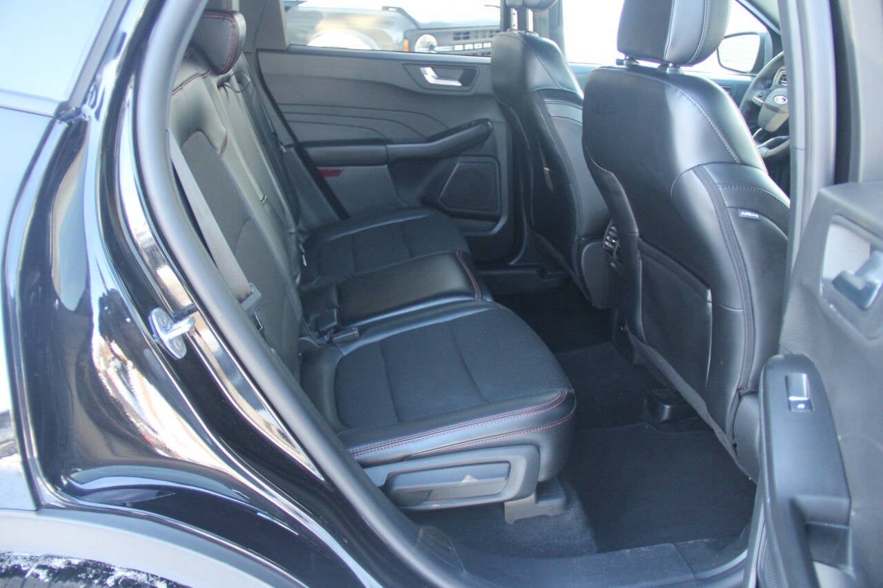 2025 Ford Escape ST Line Select AWD 4dr SUV