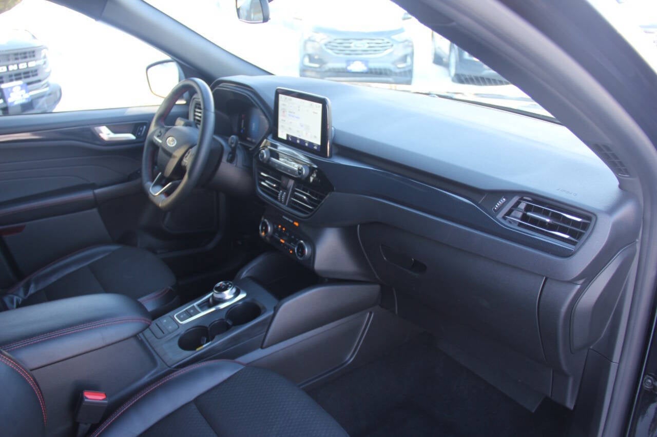 2025 Ford Escape ST Line Select AWD 4dr SUV