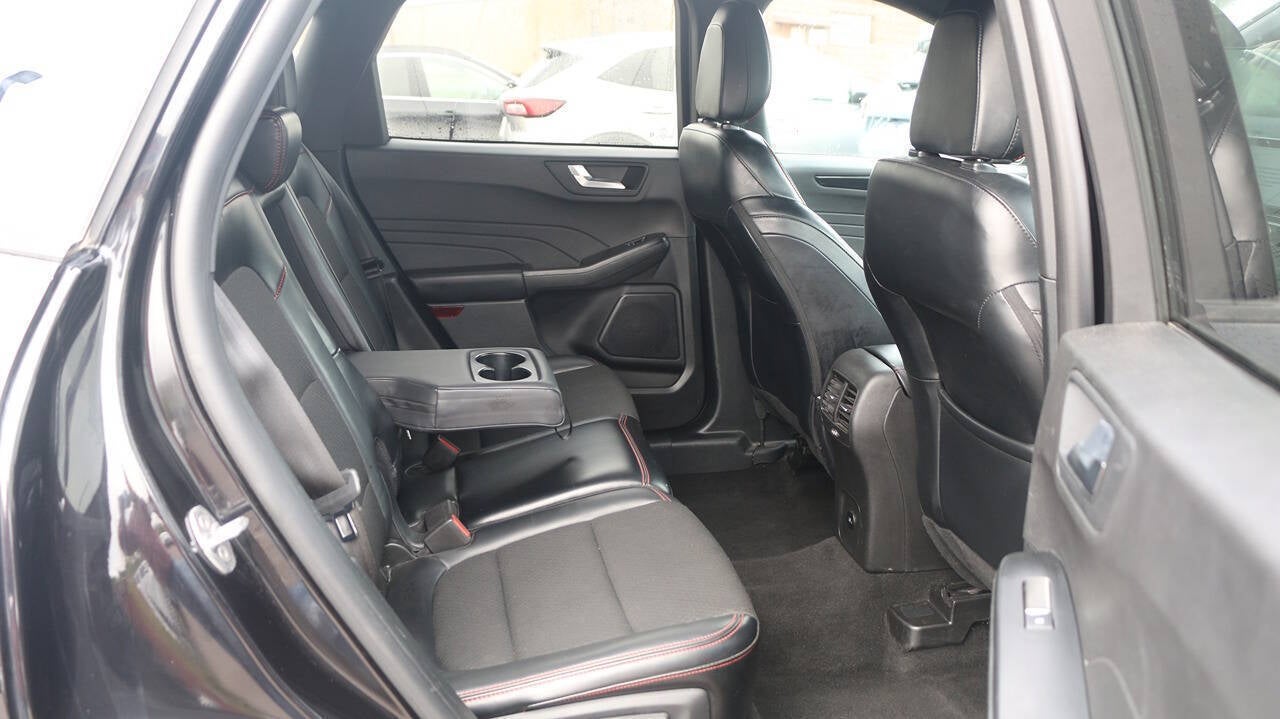 2025 Ford Escape ST Line Select AWD 4dr SUV