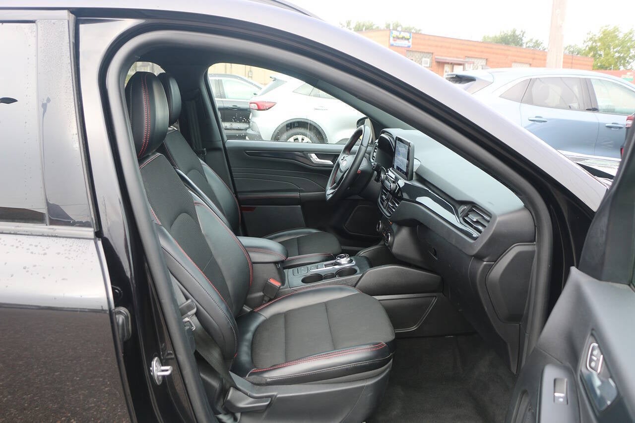 2025 Ford Escape ST Line Select AWD 4dr SUV