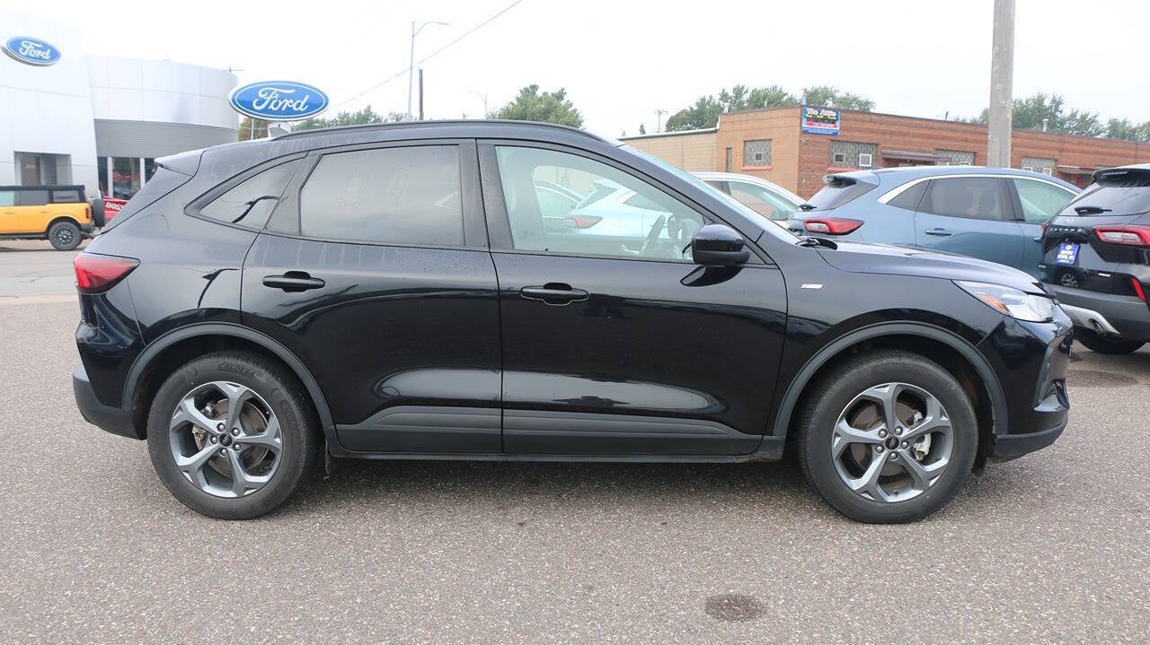 2025 Ford Escape ST Line Select AWD 4dr SUV