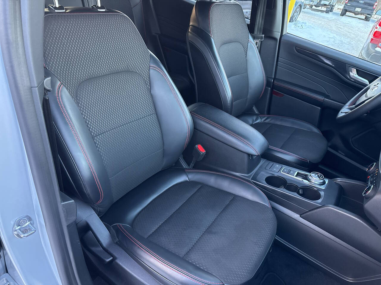 2025 Ford Escape ST Line Select AWD 4dr SUV