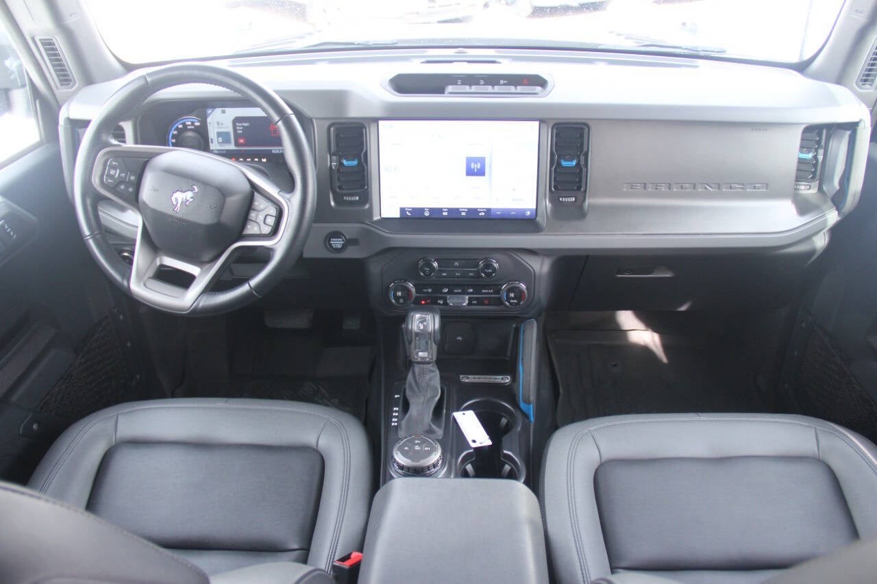 2024 Ford Bronco Black Diamond 4x4 4dr SUV