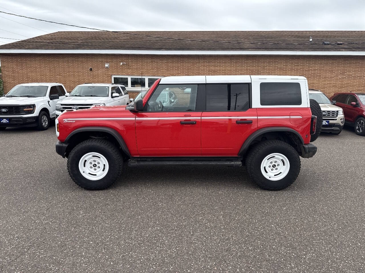 2023 Ford Bronco Heritage Edition 4x4 Advanced 4dr SUV