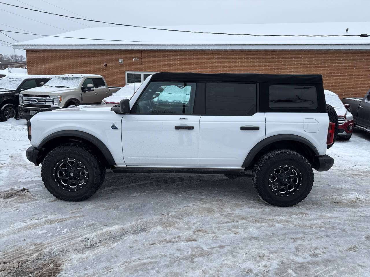 2022 Ford Bronco Black Diamond 4x4 4dr SUV