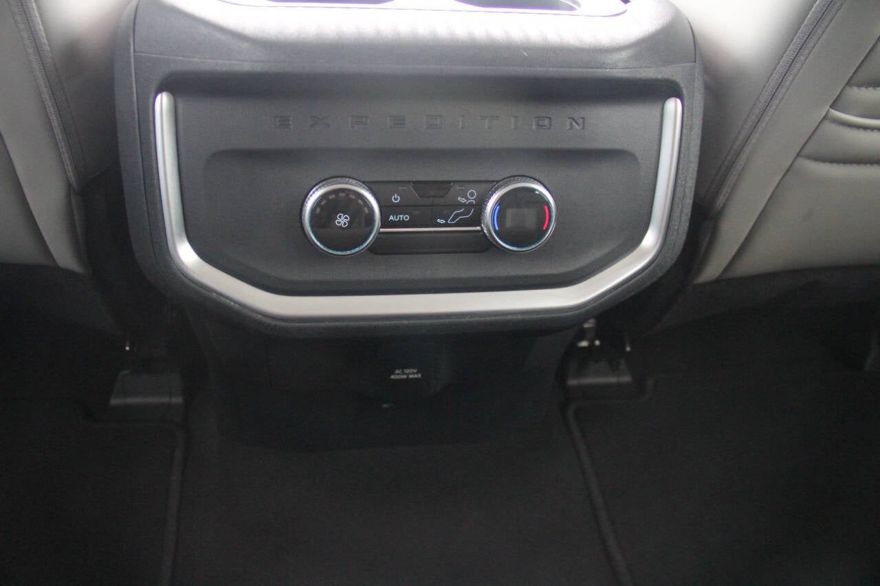 2025 Ford Expedition MAX Active 4x4 4dr SUV