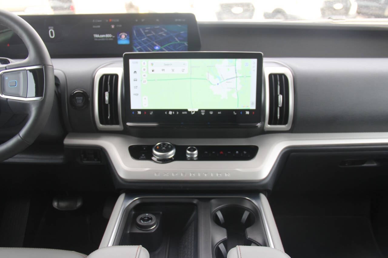 2025 Ford Expedition MAX Active 4x4 4dr SUV