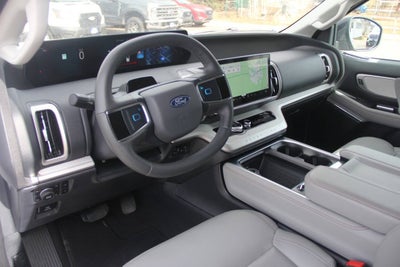 2025 Ford Expedition MAX Active 4x4 4dr SUV