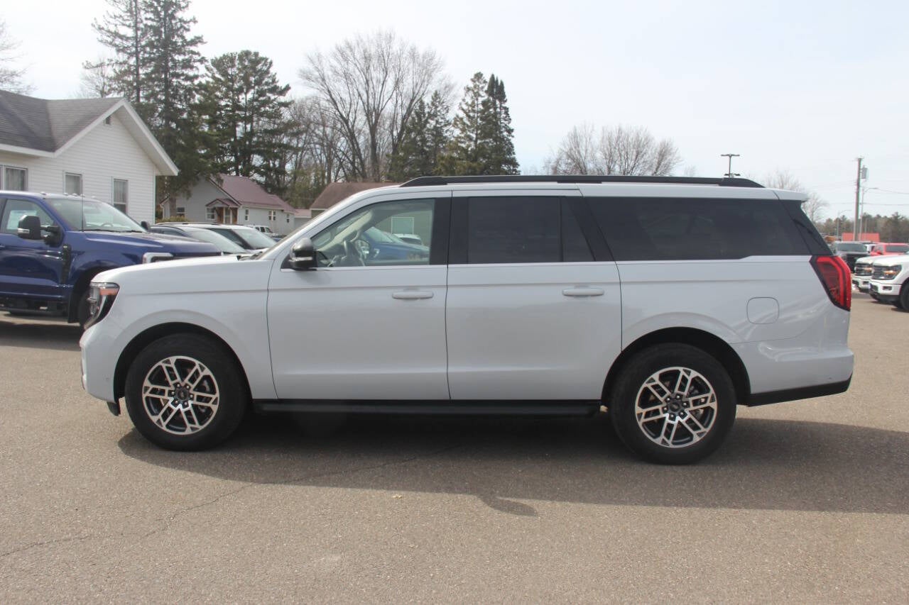 2025 Ford Expedition MAX Active 4x4 4dr SUV