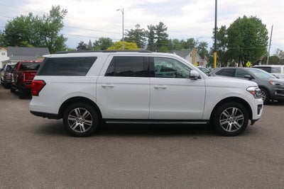 2023 Ford Expedition MAX XLT 4x4 4dr SUV