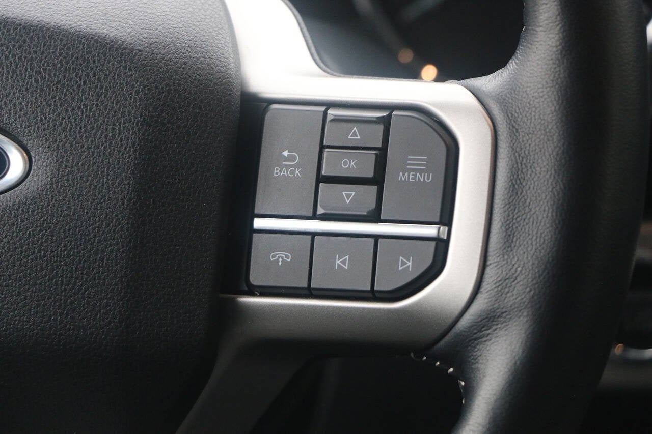 2023 Ford Expedition MAX XLT 4x4 4dr SUV