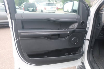 2023 Ford Expedition MAX XLT 4x4 4dr SUV