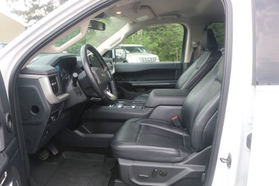 2023 Ford Expedition MAX XLT 4x4 4dr SUV
