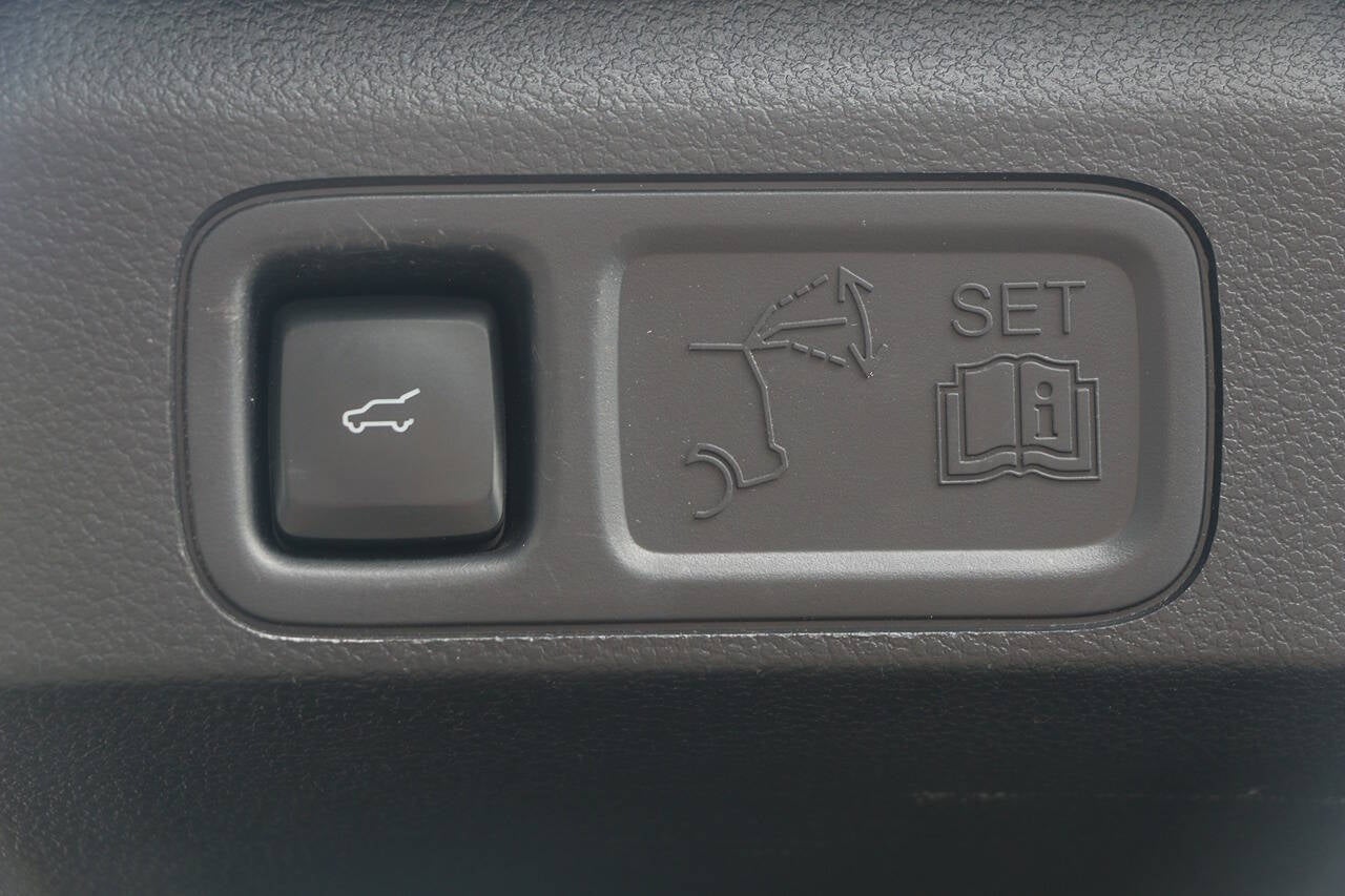 2023 Ford Expedition MAX XLT 4x4 4dr SUV