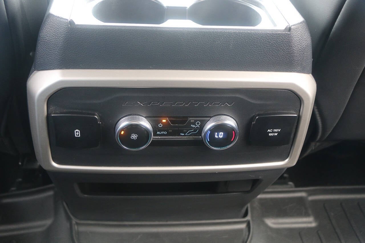 2023 Ford Expedition MAX XLT 4x4 4dr SUV