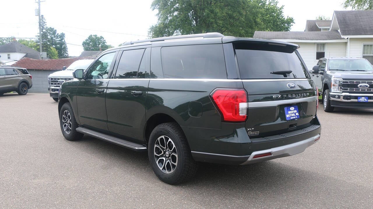 2023 Ford Expedition MAX XLT 4x4 4dr SUV