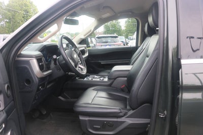 2023 Ford Expedition MAX XLT 4x4 4dr SUV