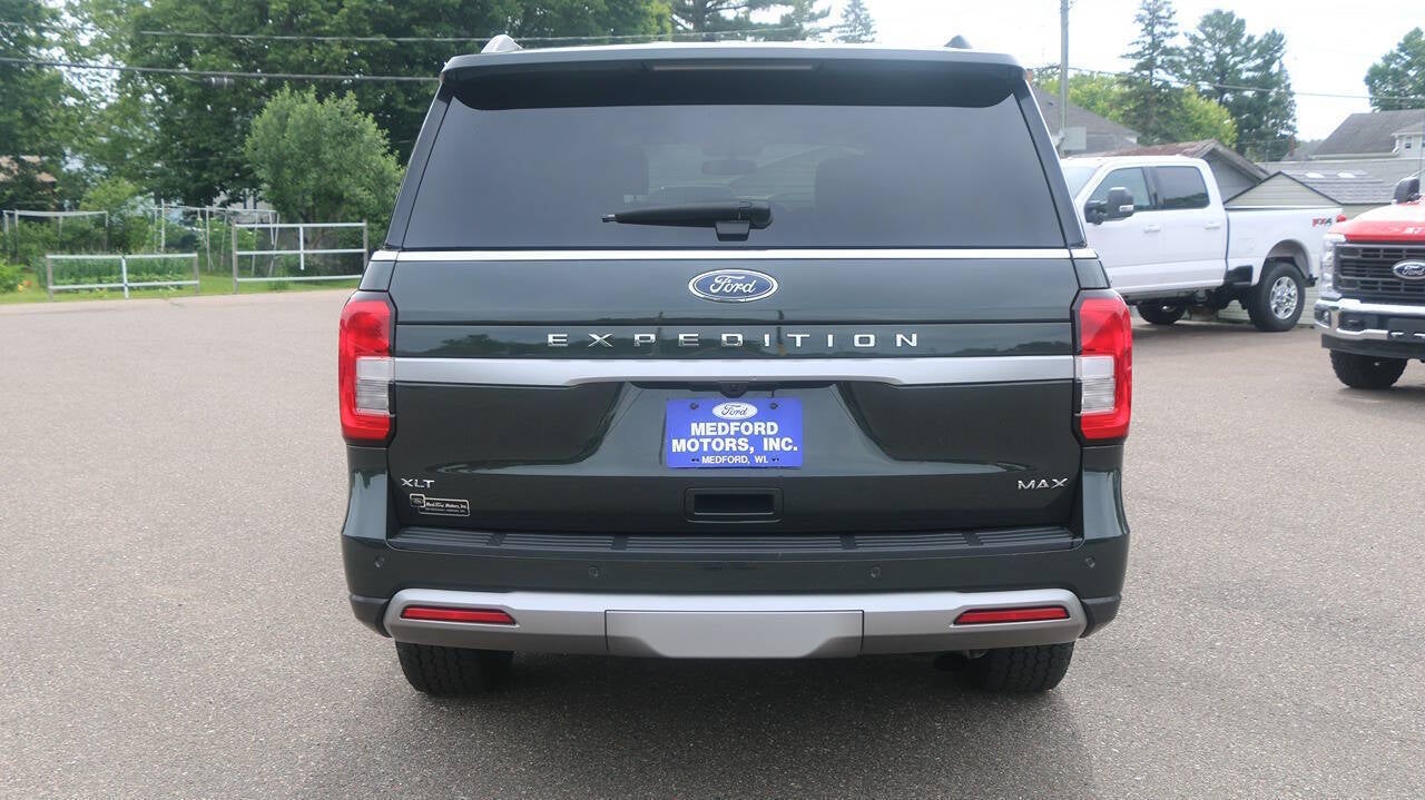 2023 Ford Expedition MAX XLT 4x4 4dr SUV