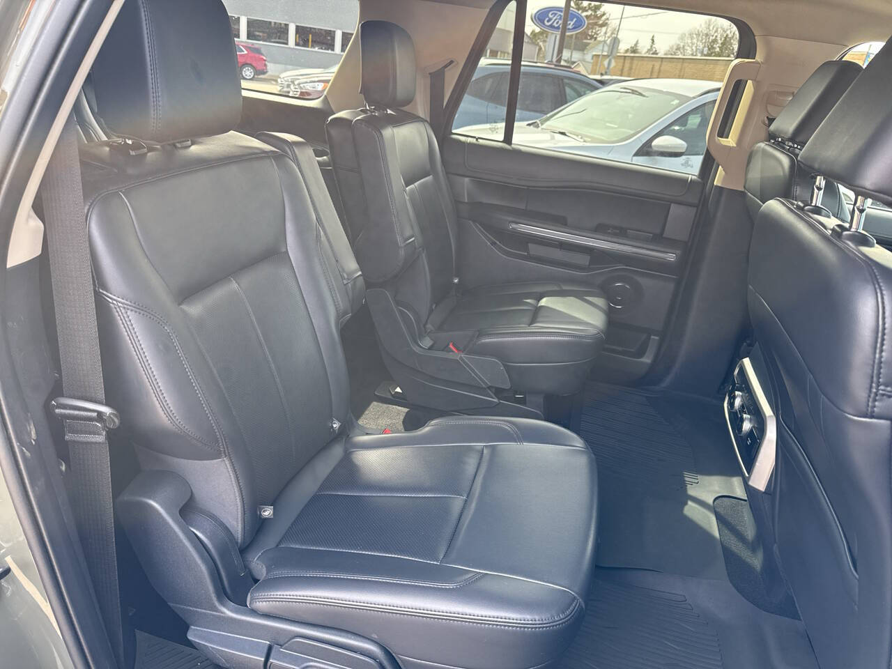 2024 Ford Expedition MAX XLT 4x4 4dr SUV