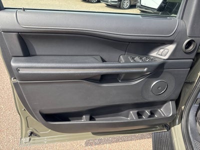 2024 Ford Expedition MAX XLT 4x4 4dr SUV