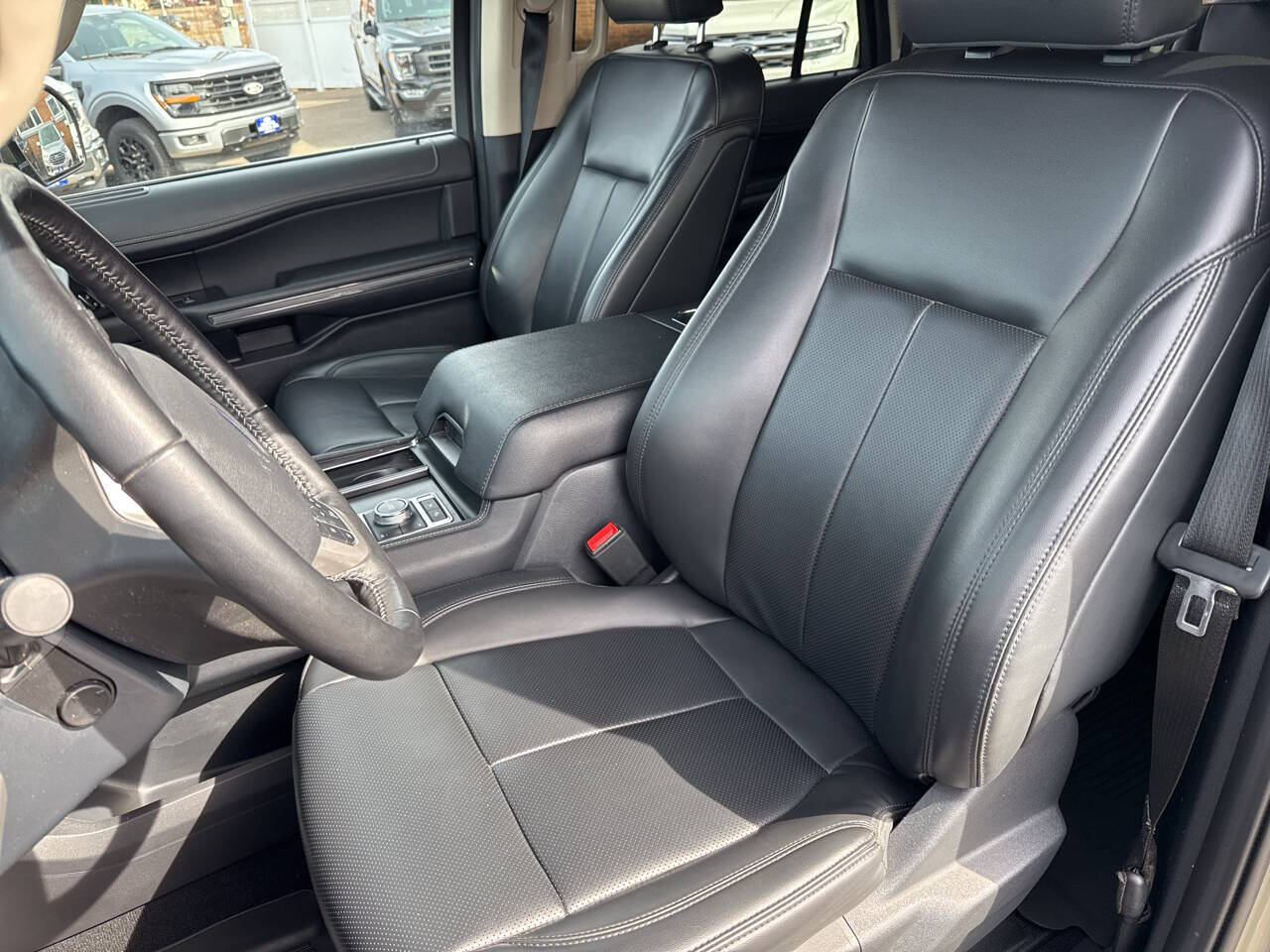 2024 Ford Expedition MAX XLT 4x4 4dr SUV