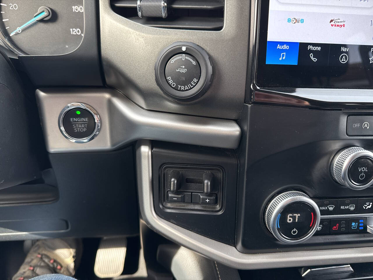 2024 Ford Expedition MAX XLT 4x4 4dr SUV