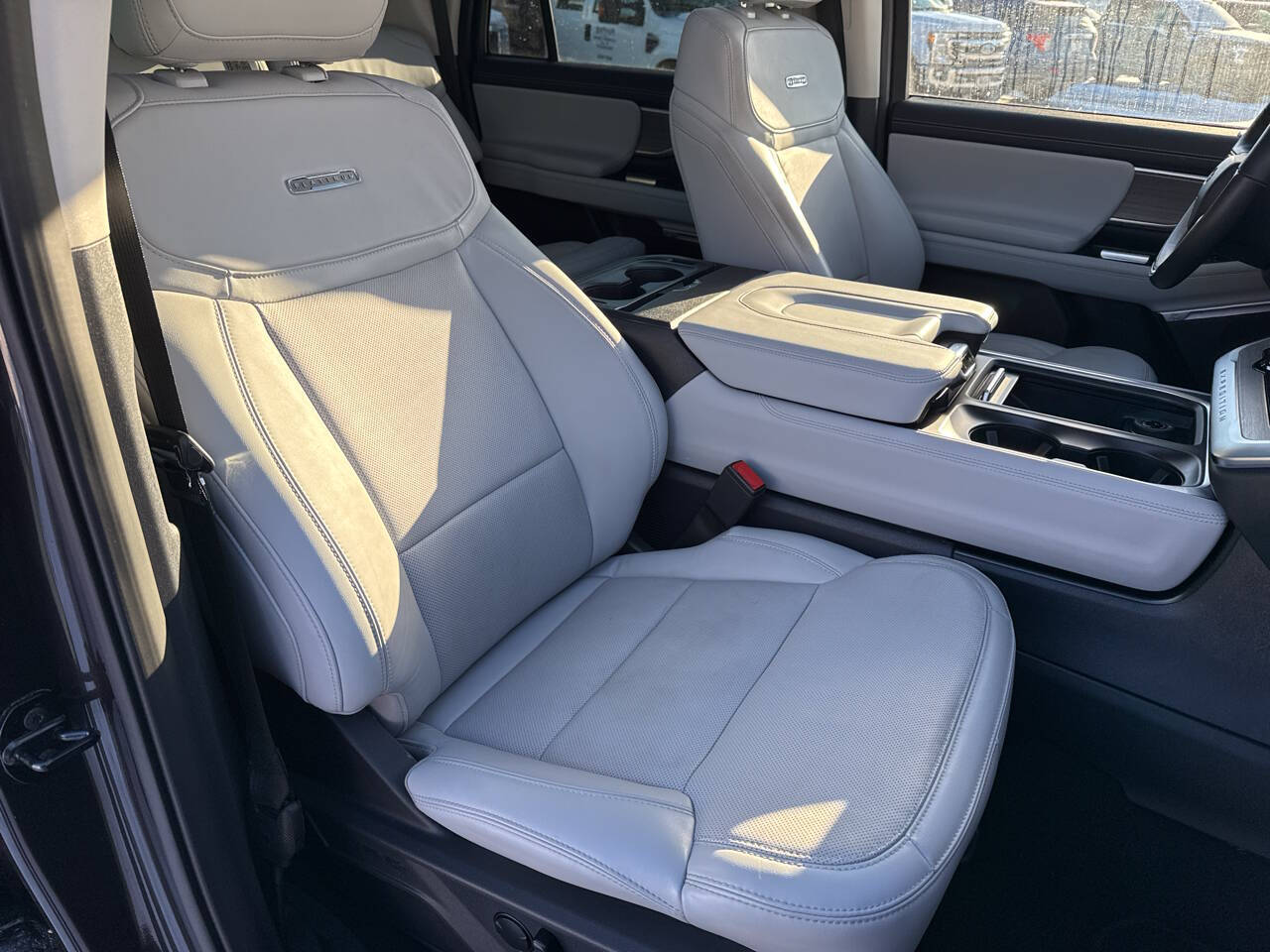 2025 Ford Expedition MAX Platinum 4x4 4dr SUV