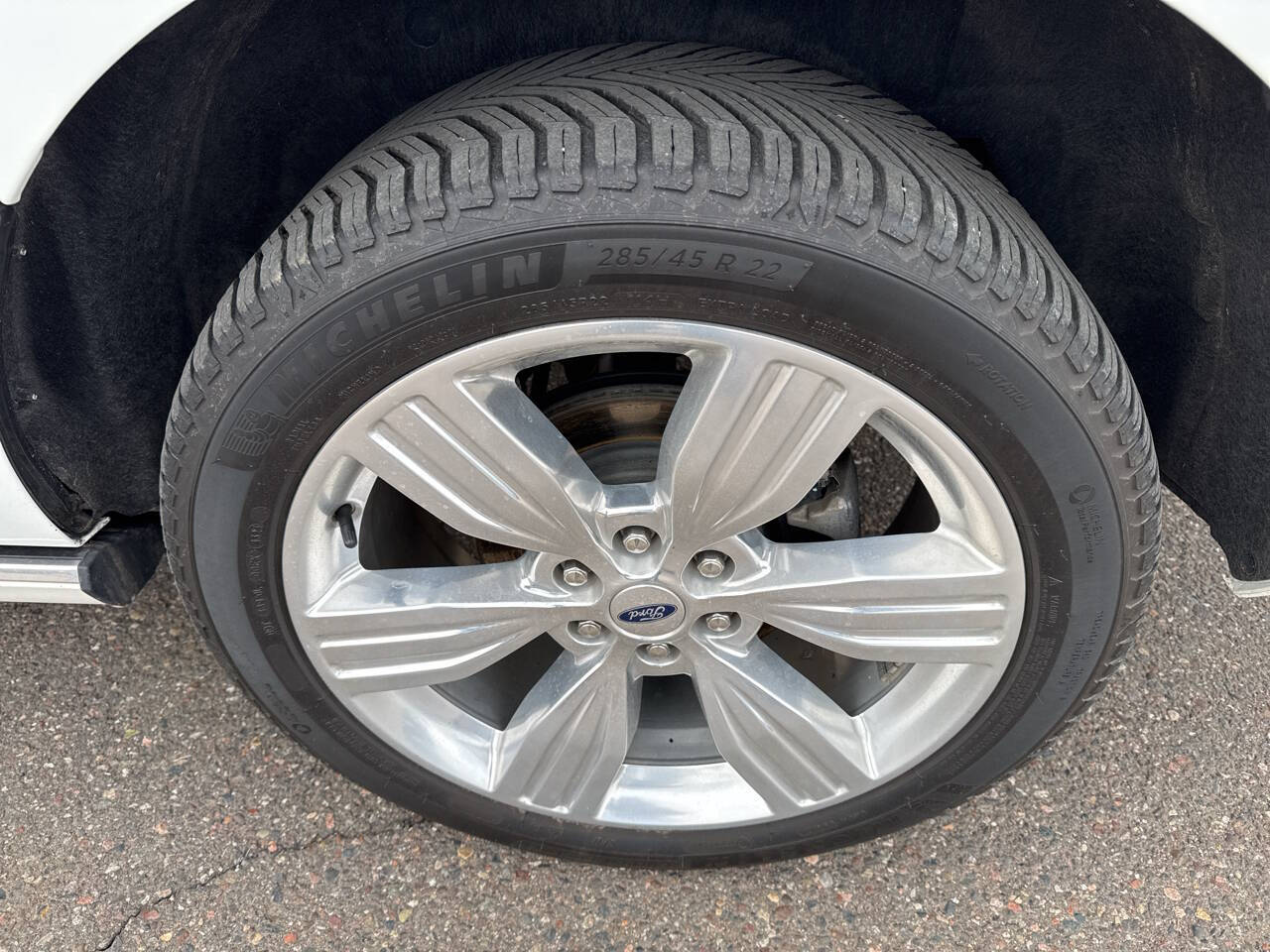 2023 Ford Expedition MAX Platinum 4x4 4dr SUV