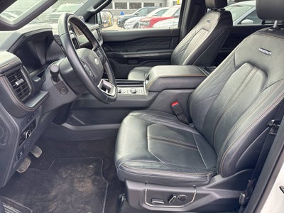 2023 Ford Expedition MAX Platinum 4x4 4dr SUV