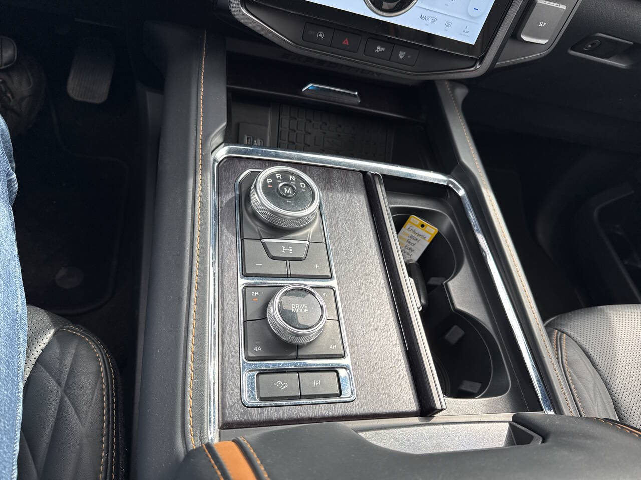 2023 Ford Expedition MAX Platinum 4x4 4dr SUV