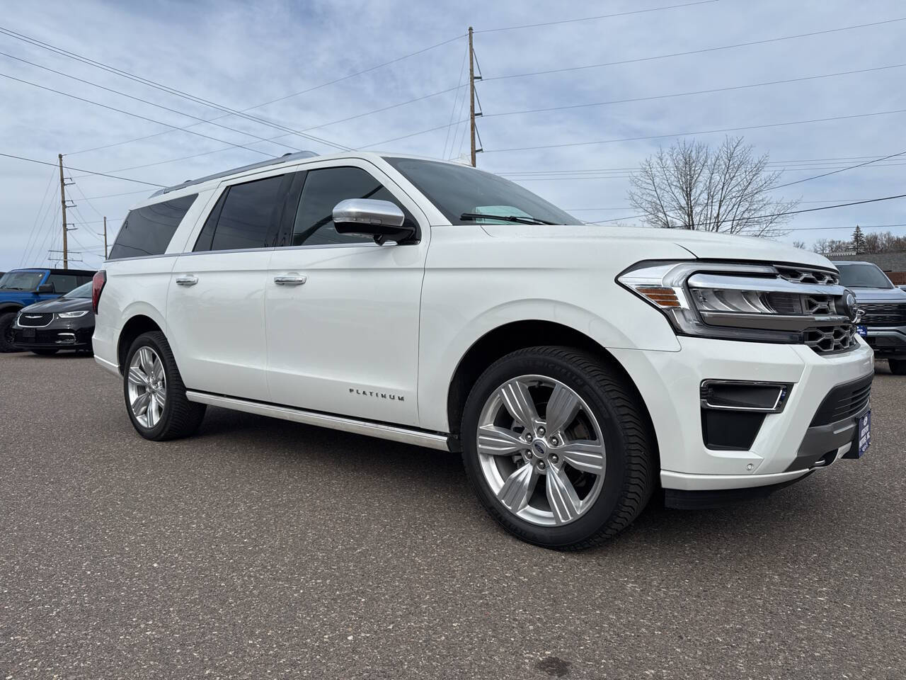 2023 Ford Expedition MAX Platinum 4x4 4dr SUV