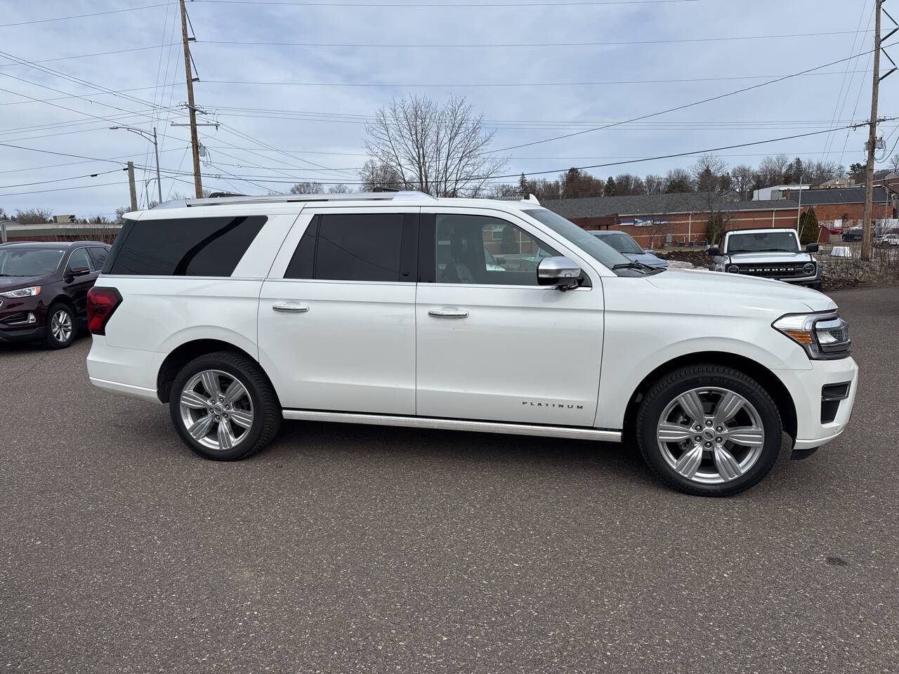 2023 Ford Expedition MAX Platinum 4x4 4dr SUV