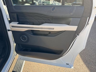 2024 Ford Expedition MAX Platinum 4x4 4dr SUV