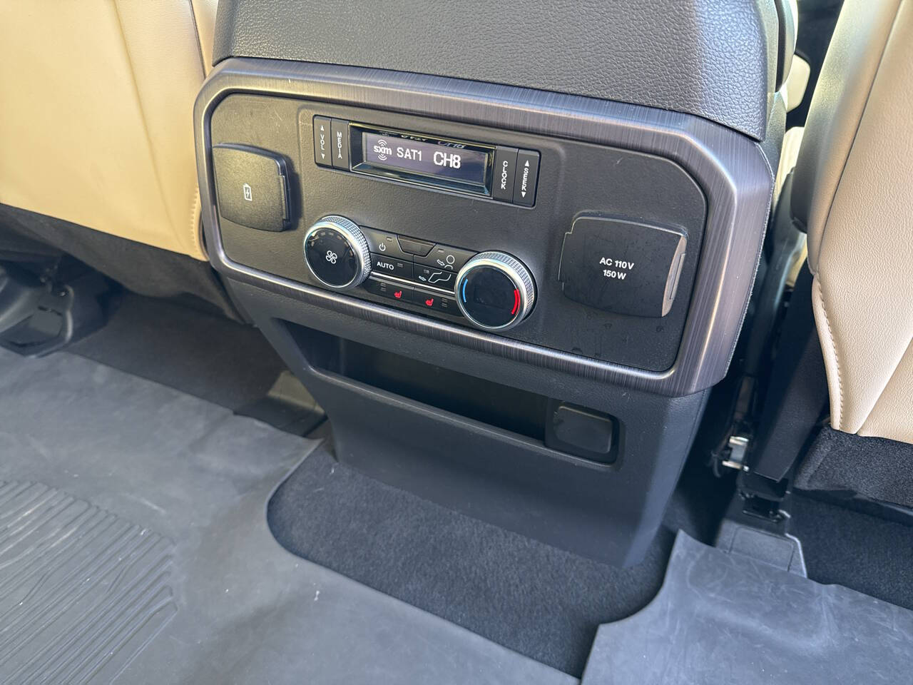2024 Ford Expedition MAX Platinum 4x4 4dr SUV