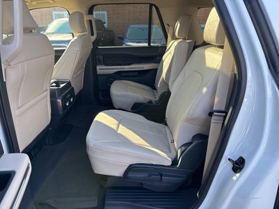2024 Ford Expedition MAX Platinum 4x4 4dr SUV