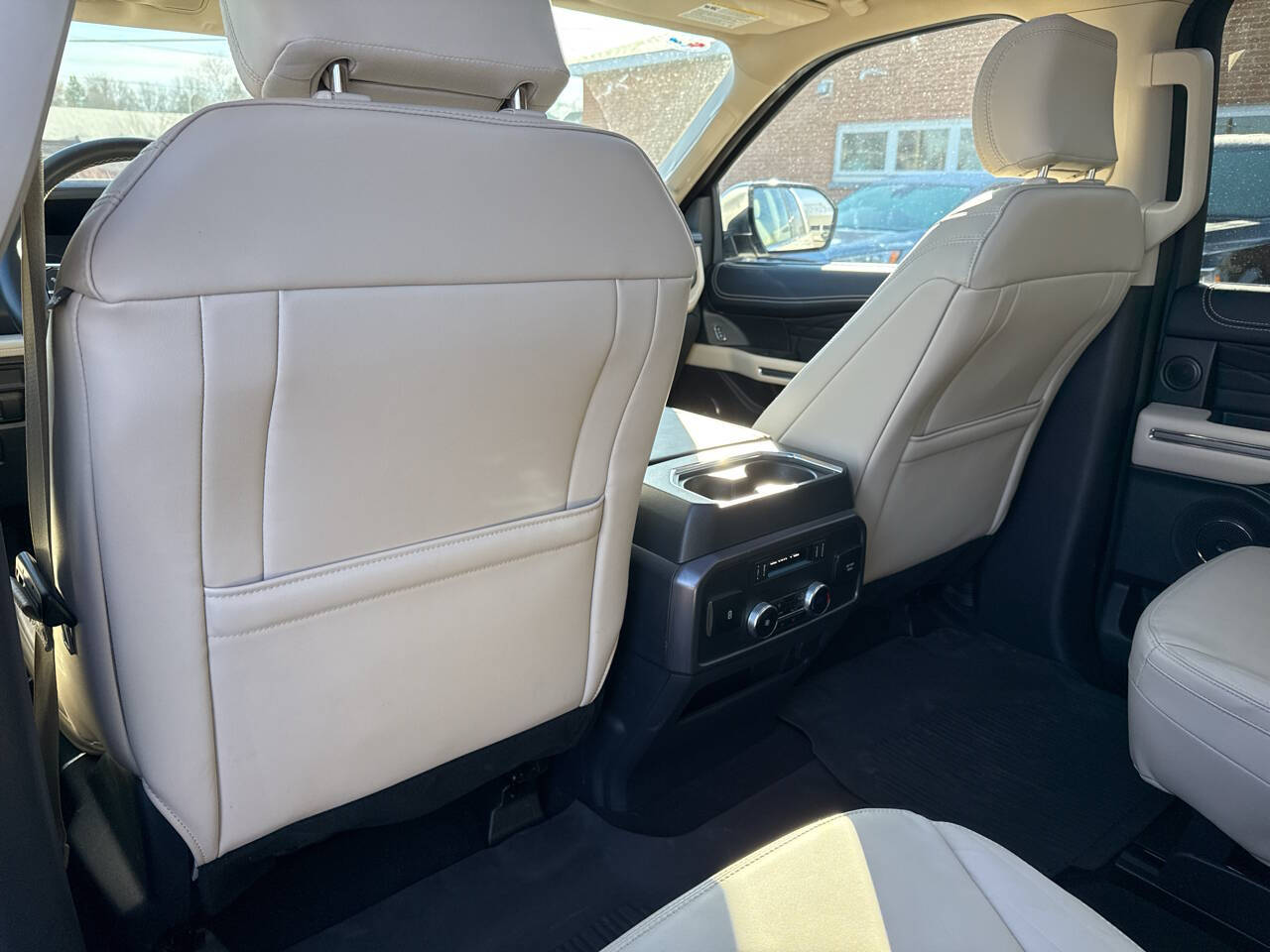 2024 Ford Expedition MAX Platinum 4x4 4dr SUV