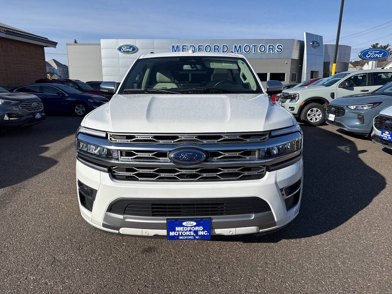 2024 Ford Expedition MAX Platinum 4x4 4dr SUV