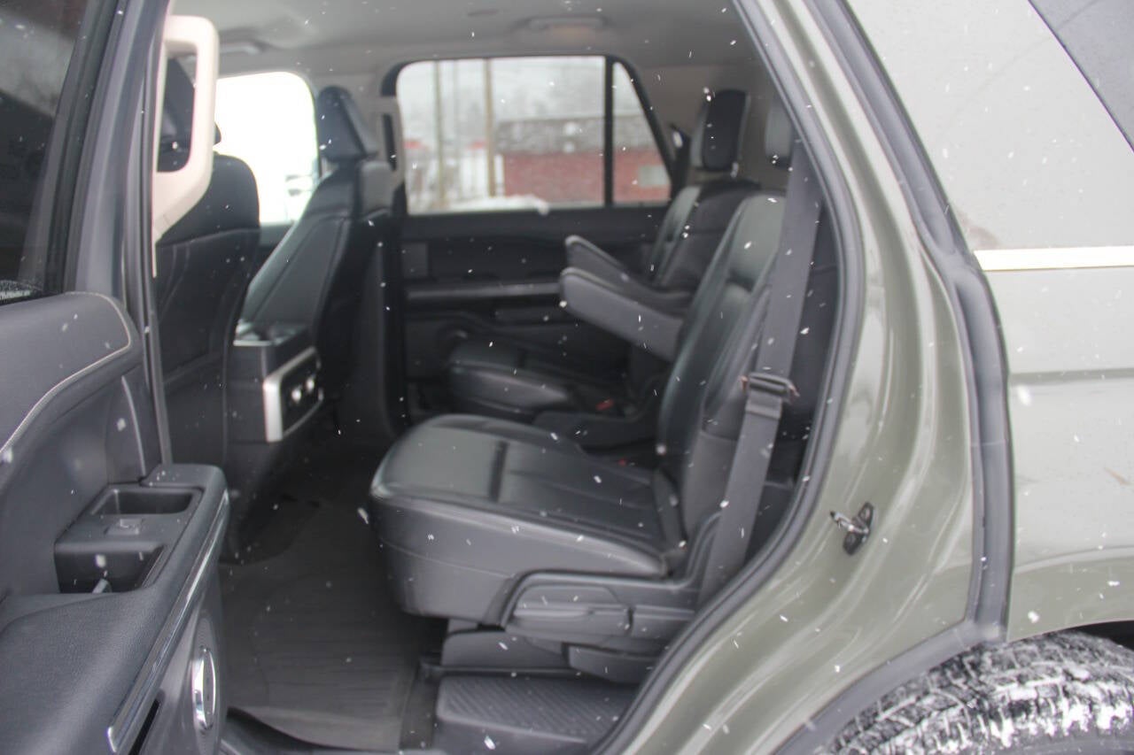 2024 Ford Expedition XLT 4x4 4dr SUV