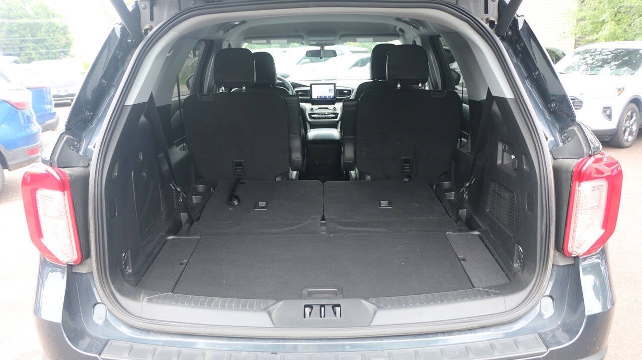 2023 Ford Explorer XLT AWD 4dr SUV