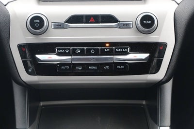 2023 Ford Explorer XLT AWD 4dr SUV