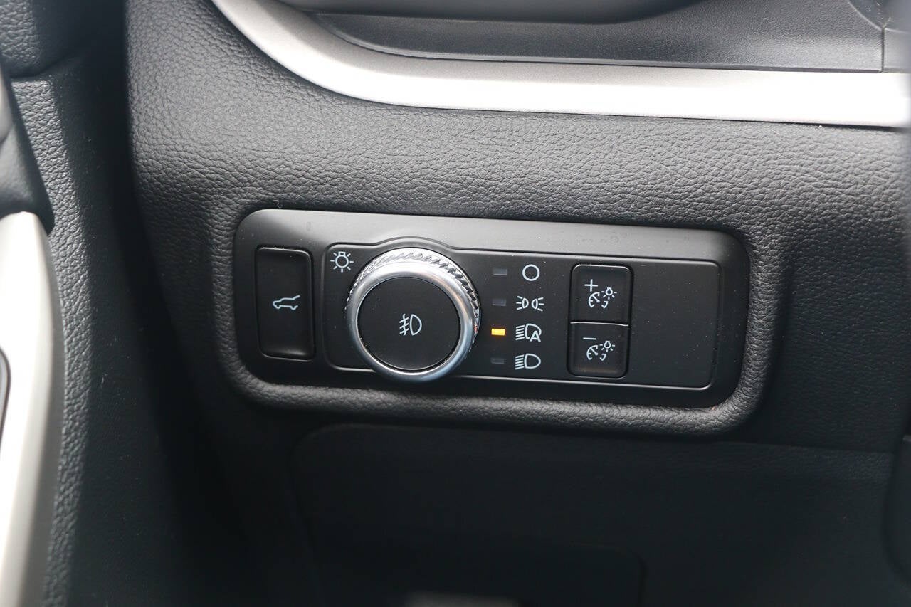 2023 Ford Explorer XLT AWD 4dr SUV