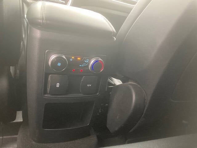 2020 Ford Explorer XLT AWD 4dr SUV