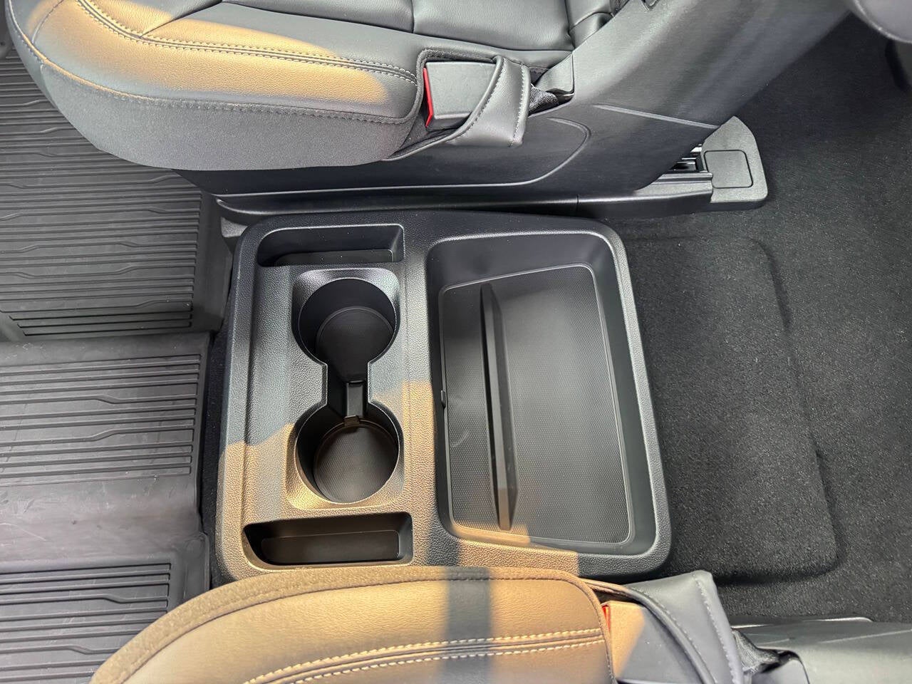 2021 Ford Explorer XLT AWD 4dr SUV