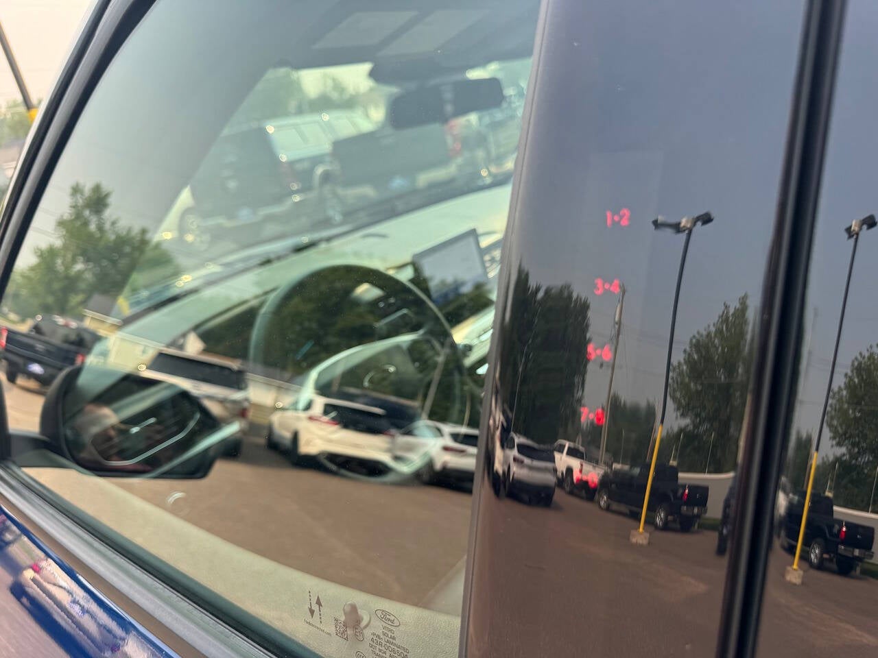 2021 Ford Explorer XLT AWD 4dr SUV
