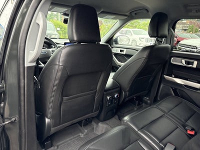 2023 Ford Explorer XLT AWD 4dr SUV