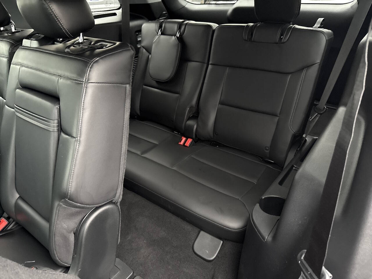 2023 Ford Explorer XLT AWD 4dr SUV
